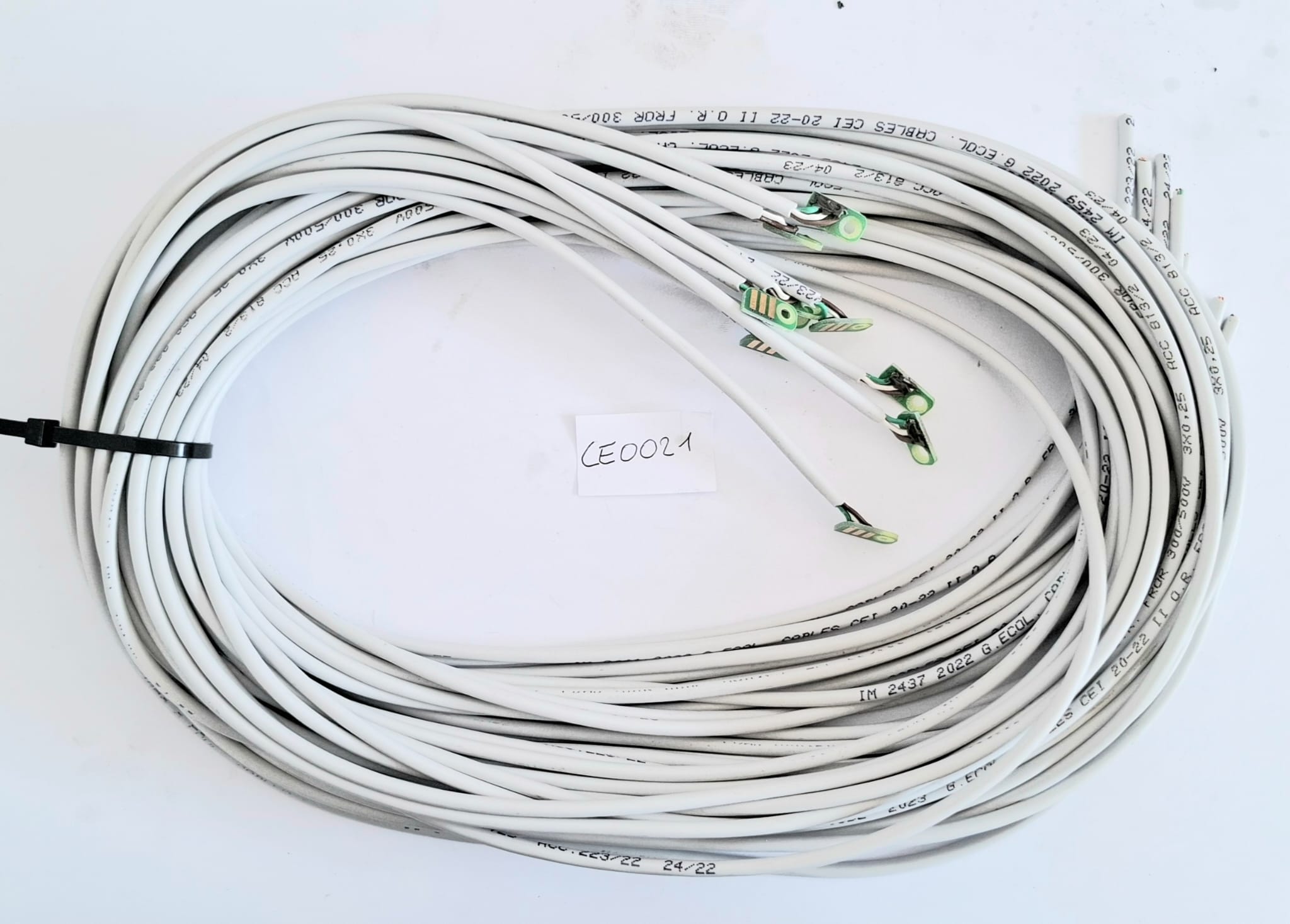 BASE CONT. CAPTEUR INF. AVEC CABLE 3X0.25