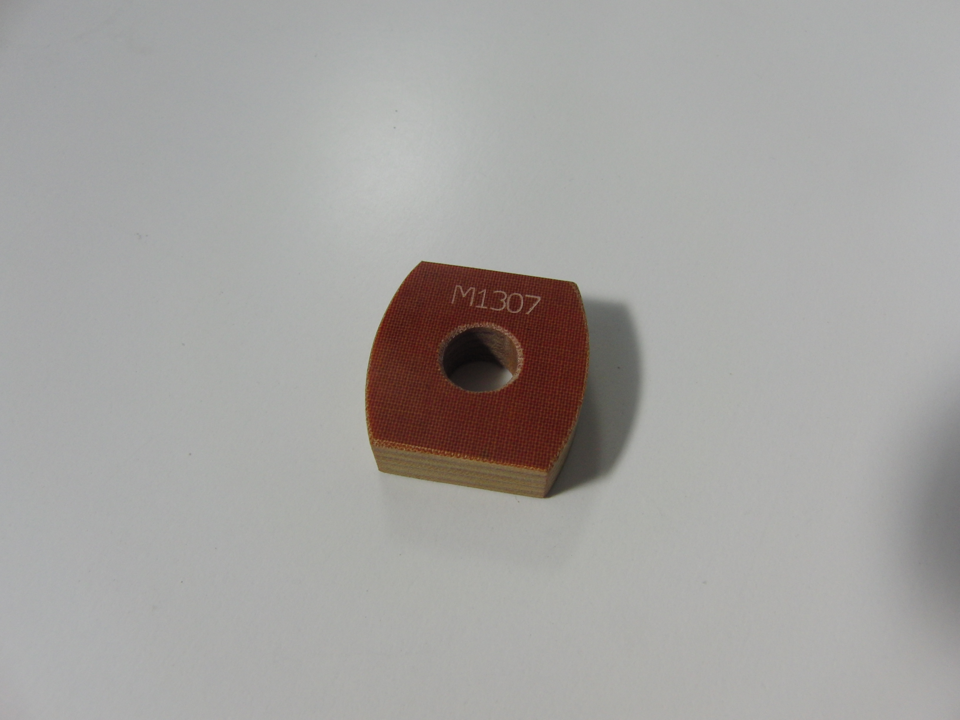 INSULATING PLUG FOR TEMPERING OPERATION